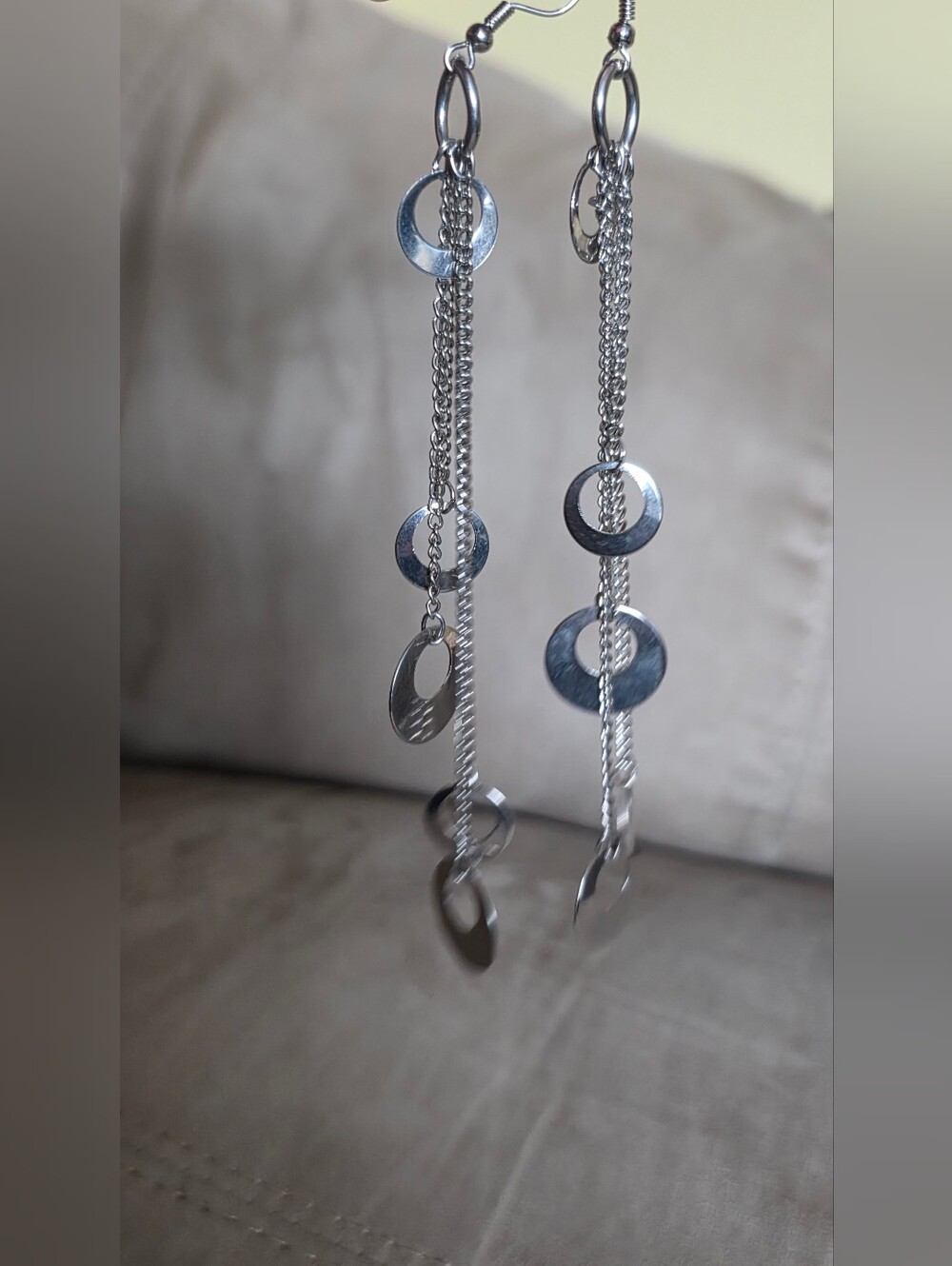 Long Chain And Disc Earrings - Picture 2 of 2